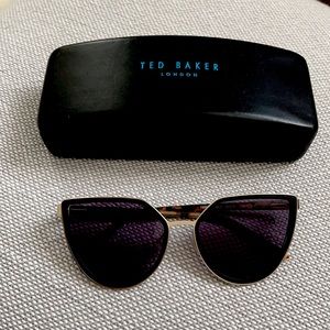 Ted Baker Cat-eye sunglasses
